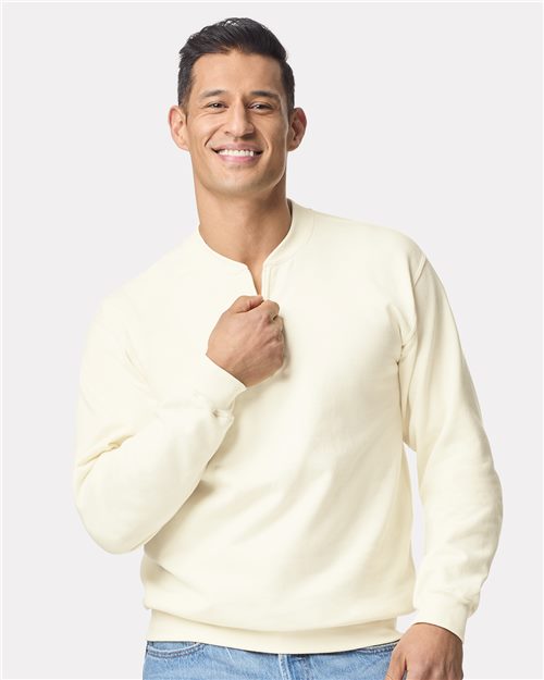 Gildan Unisex Softstyle® Midweight 1/4 Zip Sweatshirt SF008